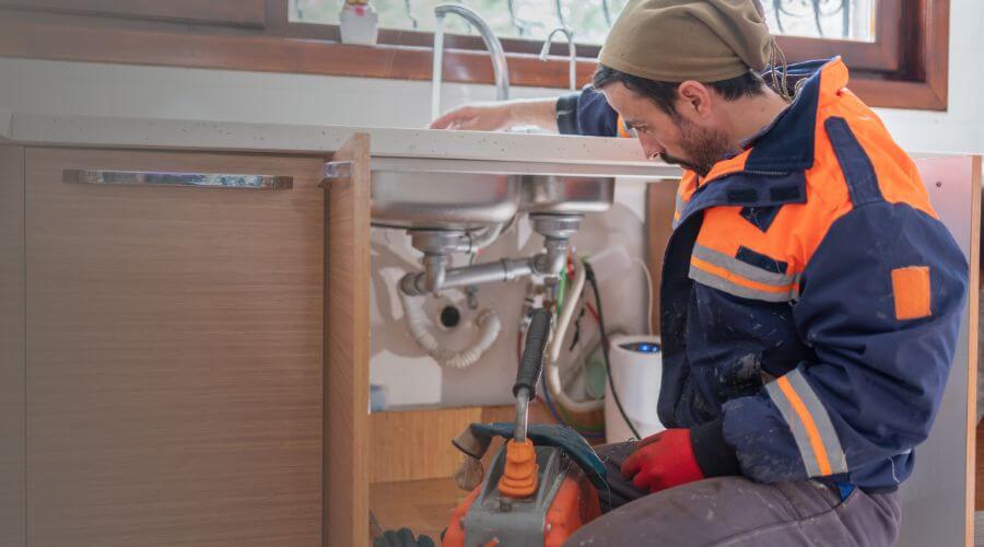 Local annual plumbing maintenance in Plano, IA